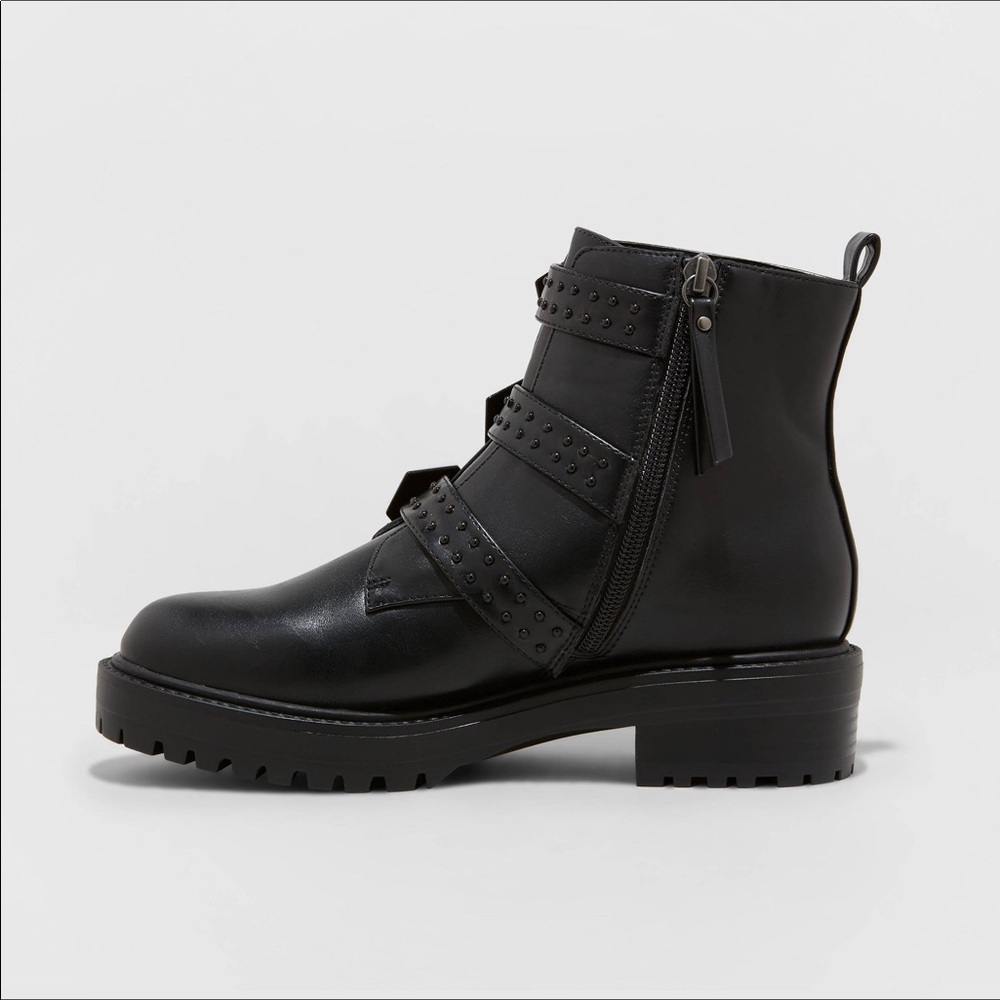 Target boots worn once